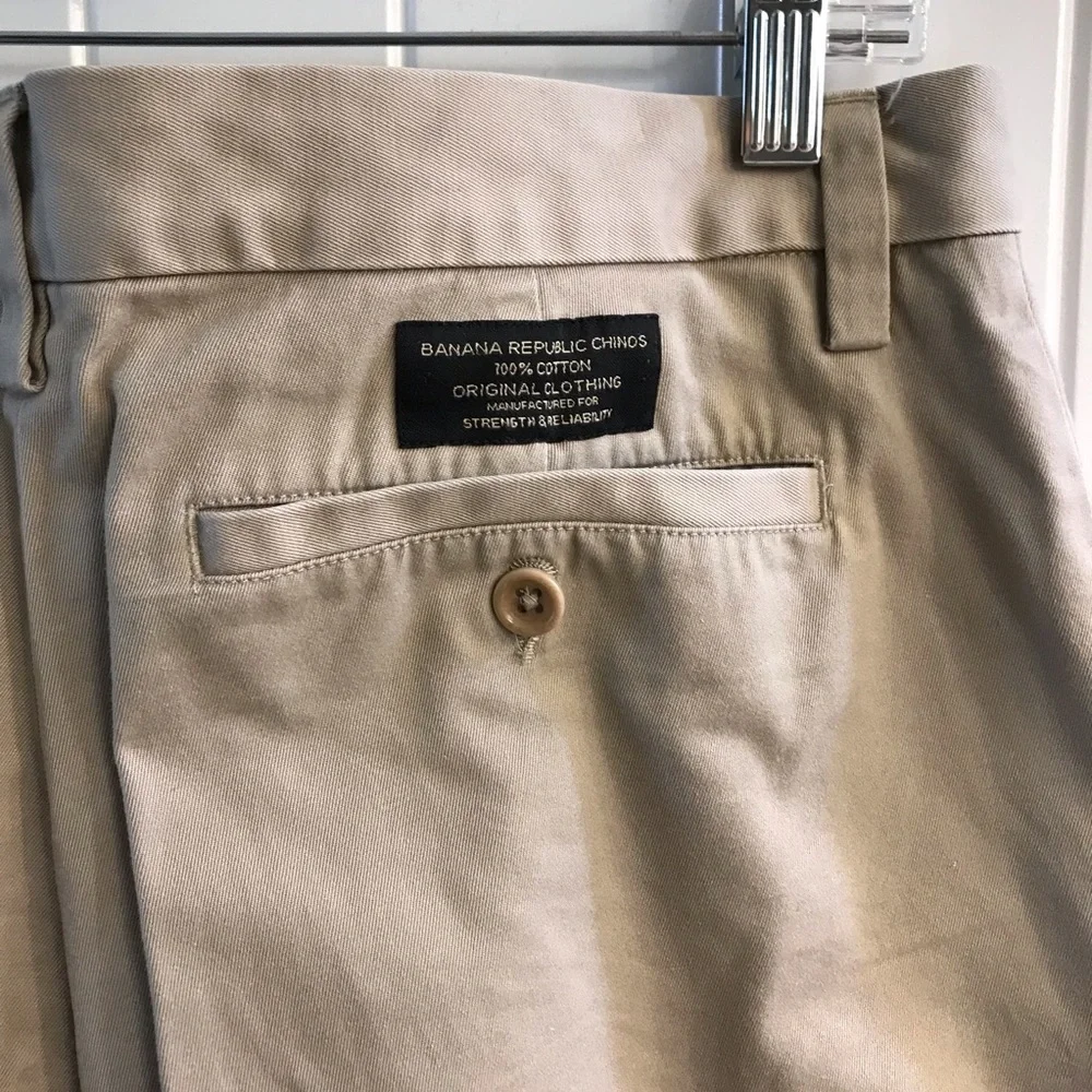 👖Banana Republic Khaki Pants